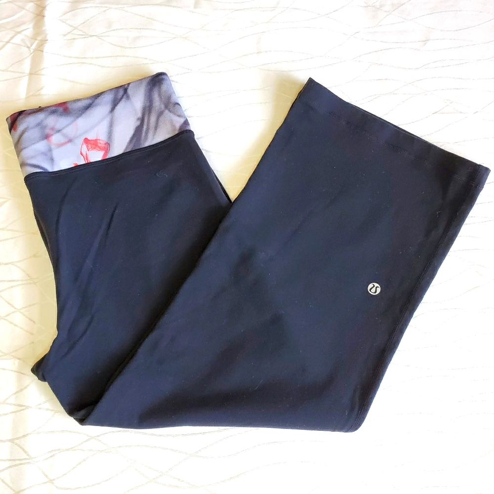 Lululemon Relaxed Fit Crop Leggings 21" size 6